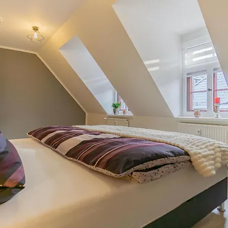Altstadtapartment, 80 qm,2 Schlafzimmer,Parkplatz,Netflix Cottbus Exterior foto