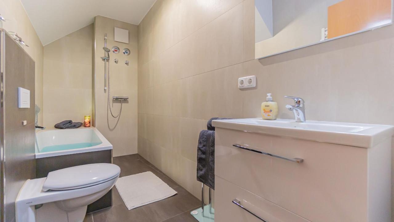 Altstadtapartment, 80 Qm,2 Schlafzimmer,parkplatz,netflix